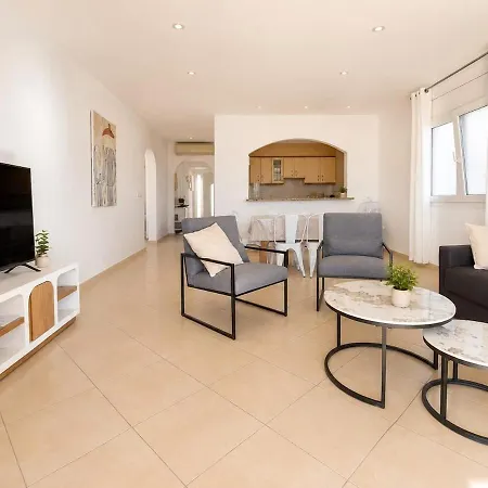 Belle De Plain Pied Sur Canal Villa