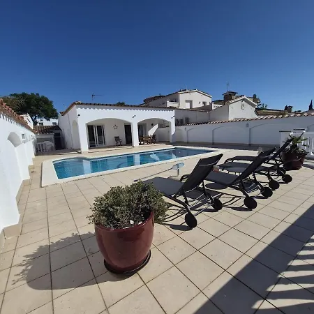 Villa Belle De Plain Pied Sur Canal Empuriabrava