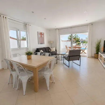 Belle De Plain Pied Sur Canal Empuriabrava